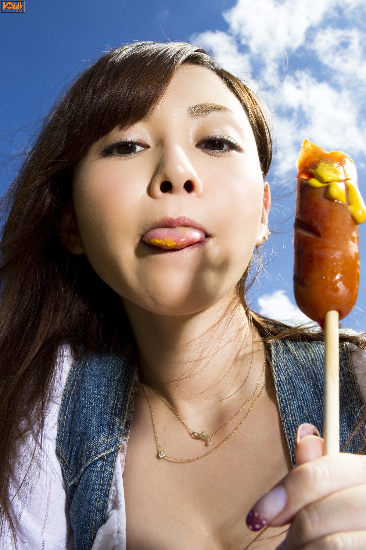 [Bomb.tv套图] GRAVURE Channel 2010年10月號 PART1[59P]