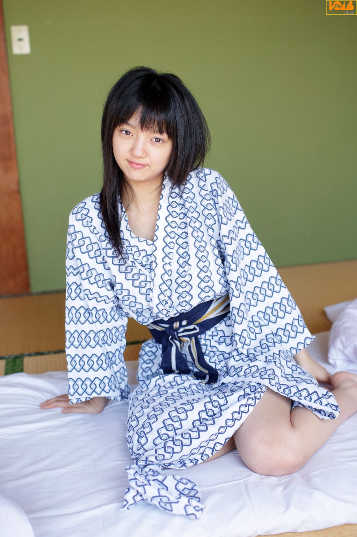 日本和服美女制服诱惑性感写真_美女图片_mm4000图片大全