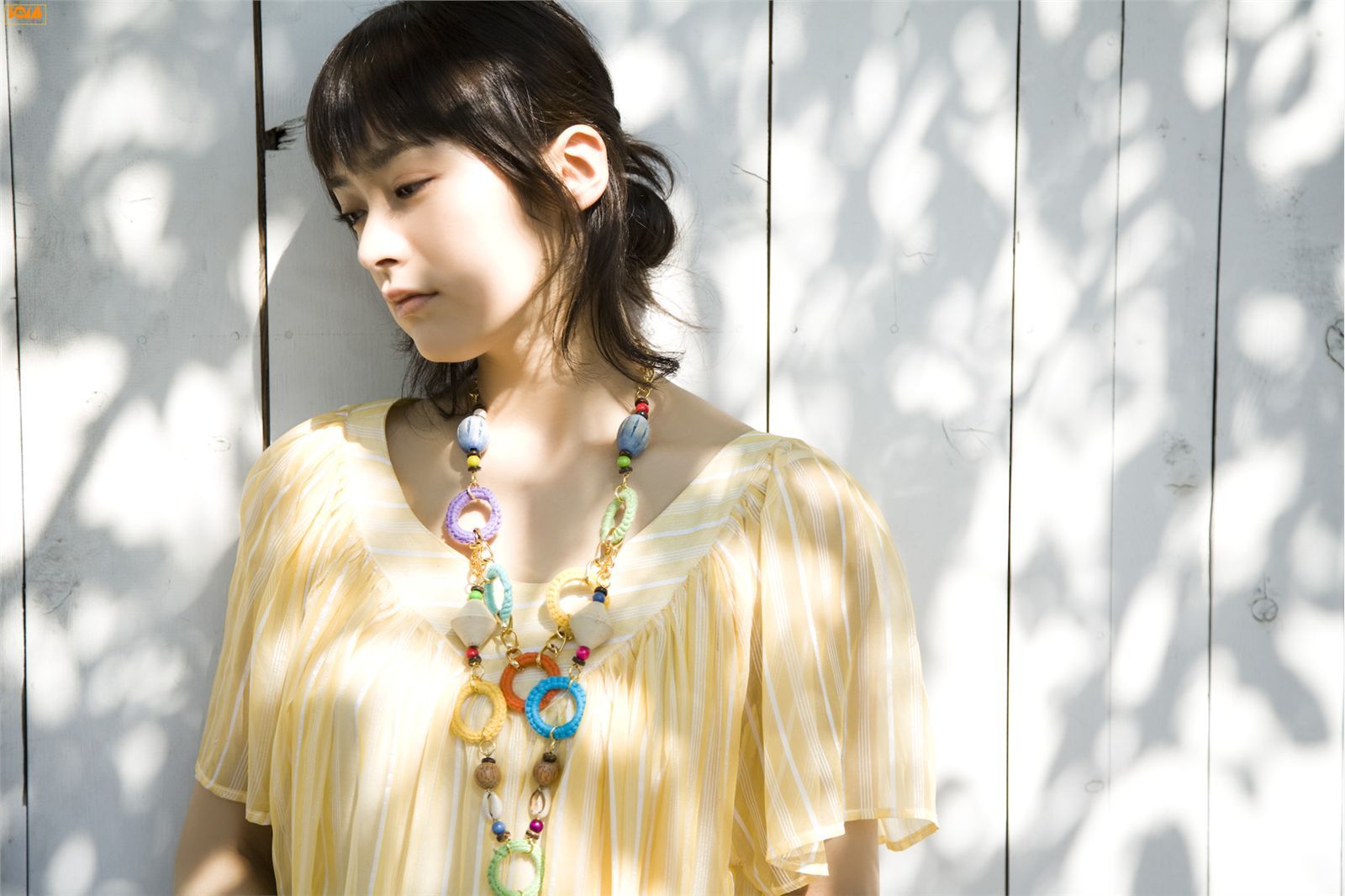 [Bomb.tv套图] 贯地谷诗穗梨 Shihori Kanjiya 清纯MM户外写真照[39P]