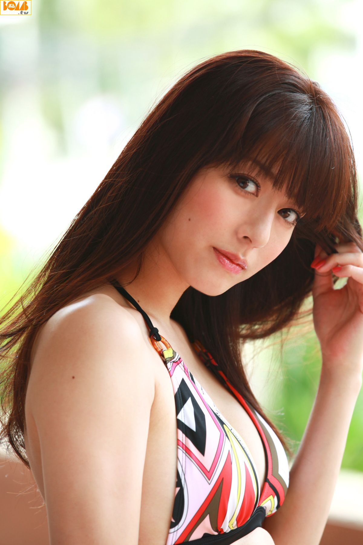 [Bomb.tv套图] 011年11月號 PART1 [Bomb.tv套图] 20111011 GRAVURE Channel[70P]