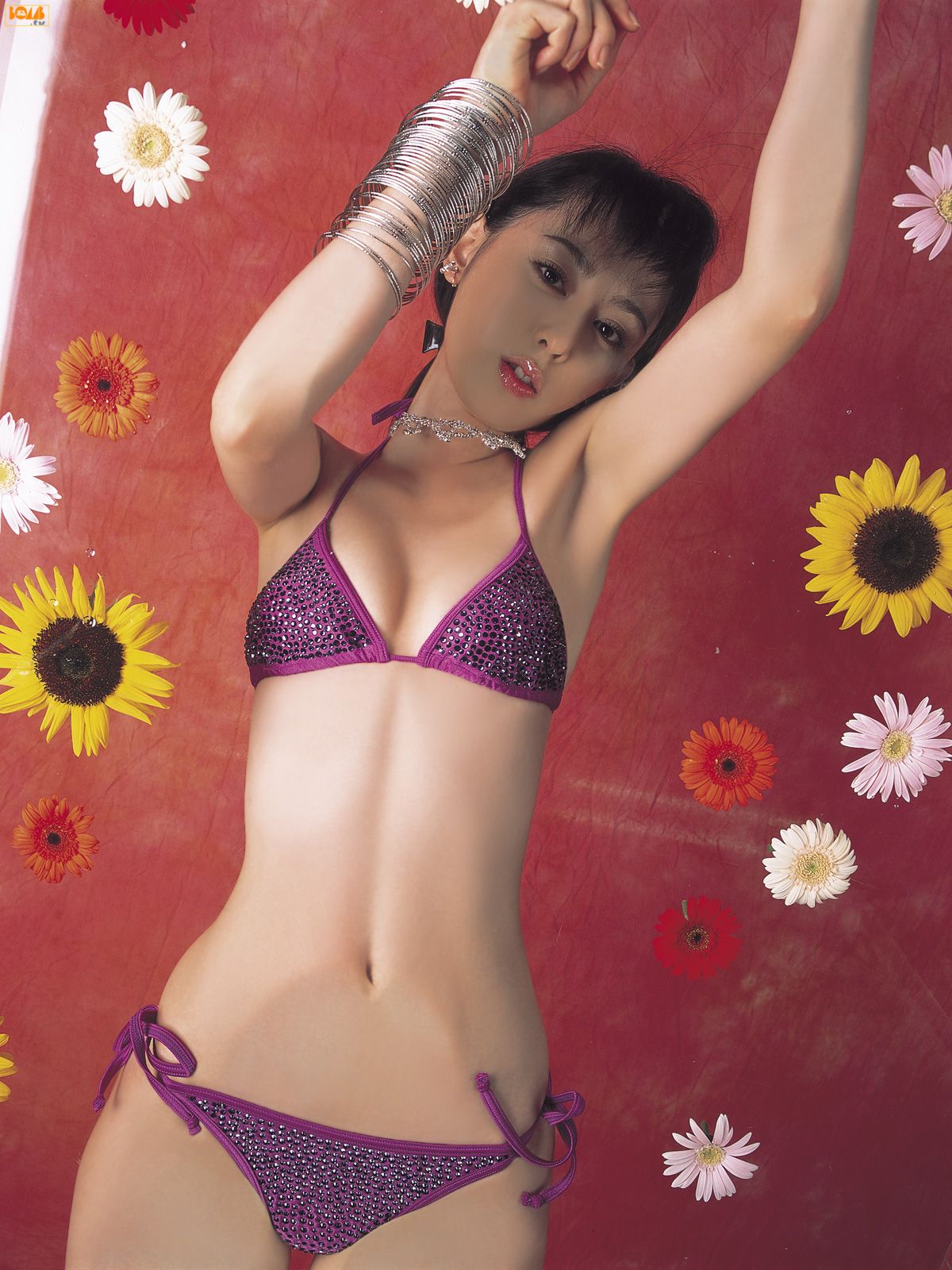 [Bomb.tv套图] 2007 秋山莉奈 木口亚矢 美女写真图片2