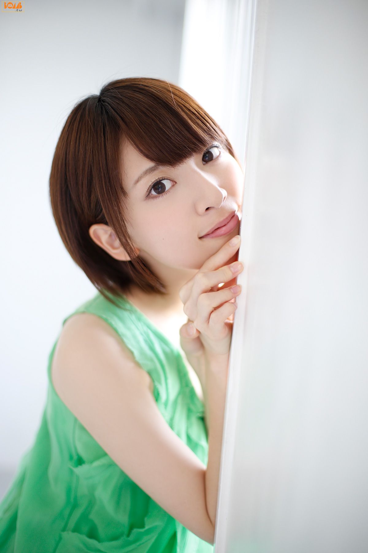 [Bomb.tv套图] 2013.06 Nanami Hashimoto 橋本奈々未(乃木坂46)Arisa 亜里沙[69P]