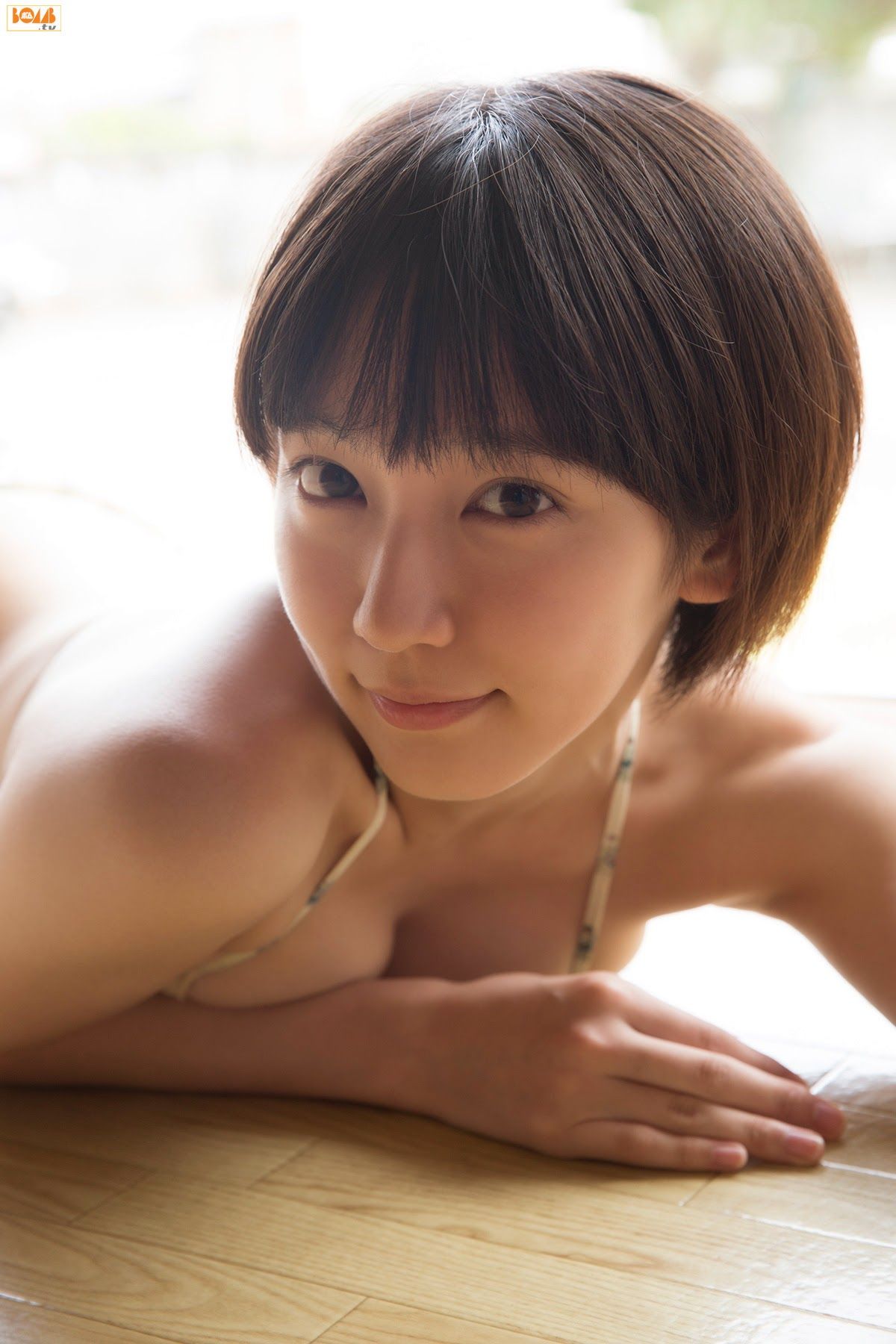 [Bomb.tv套图] 2014年10月号GRAVURE Channel Riho Yoshioka 吉岡里帆2