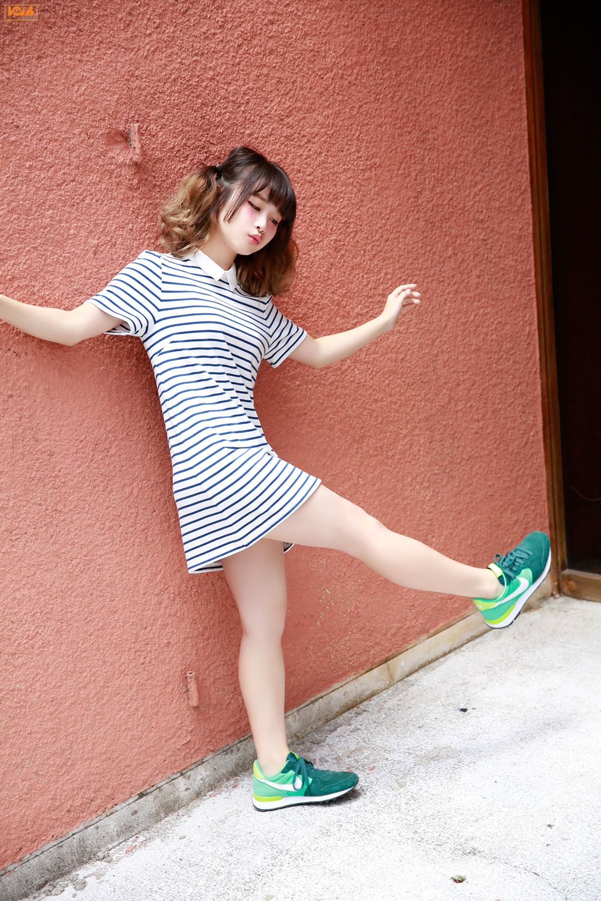 [Bomb.tv套图] 2015年10月号 GRAVURE Channel  增井みお & lyrical school4