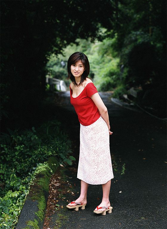 [YS Web套图] 2002.08 Vol.022 Chisato Morishita 森下千里 楽园には、気持ちいい风、吹いてる01。2