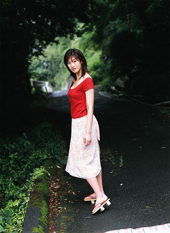 [YS Web套图] 2002.08 Vol.022 Chisato Morishita 森下千里 楽园には、気持ちいい风、吹いてる01。3