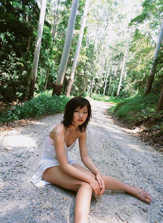 [YS Web套图] 2004.07 Vol.093 Misako Yasuda 安田美沙子 Future World2